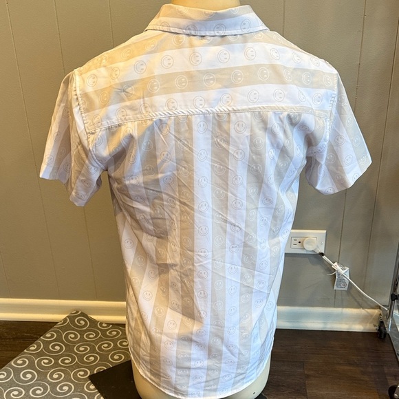 Sovereign Code Men’s Small White Cream Shirt with Smiley Accents - Picture 4 of 4
